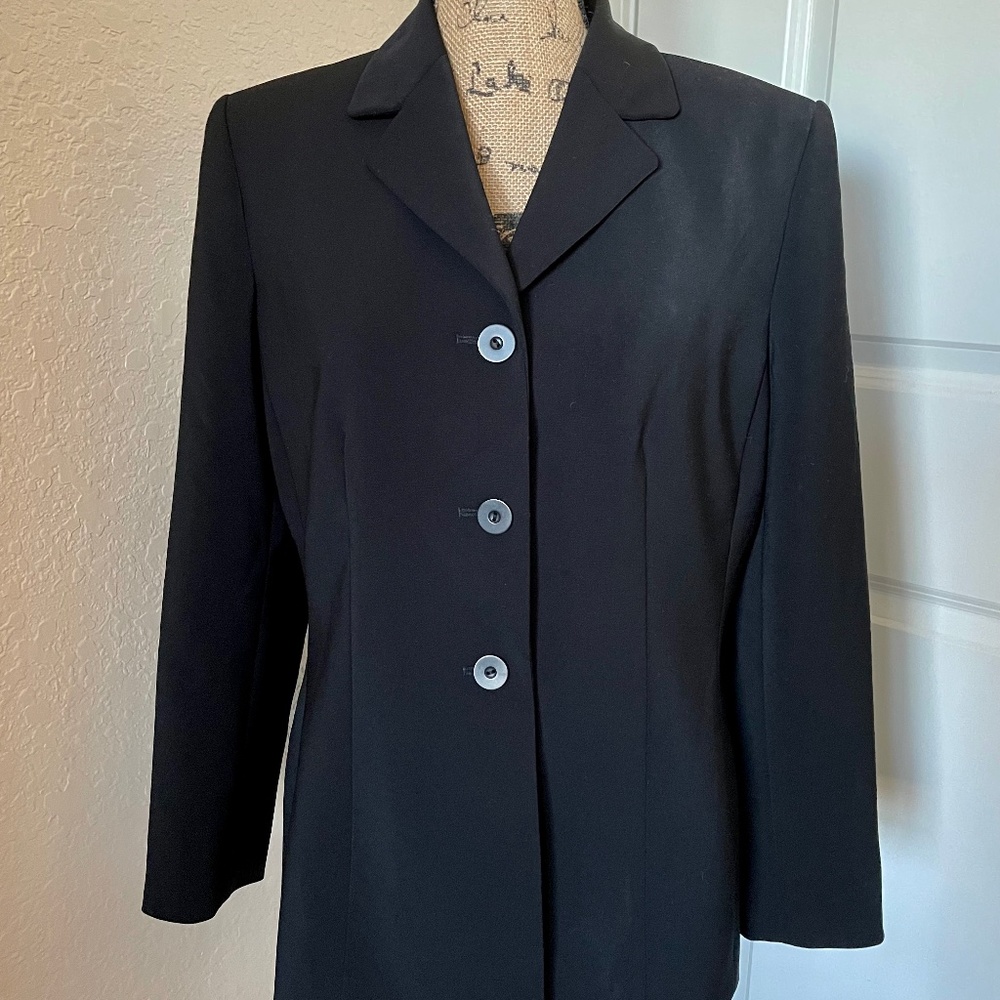 Le Suit Essentials Black 3 Button Jacket 12p - image 1
